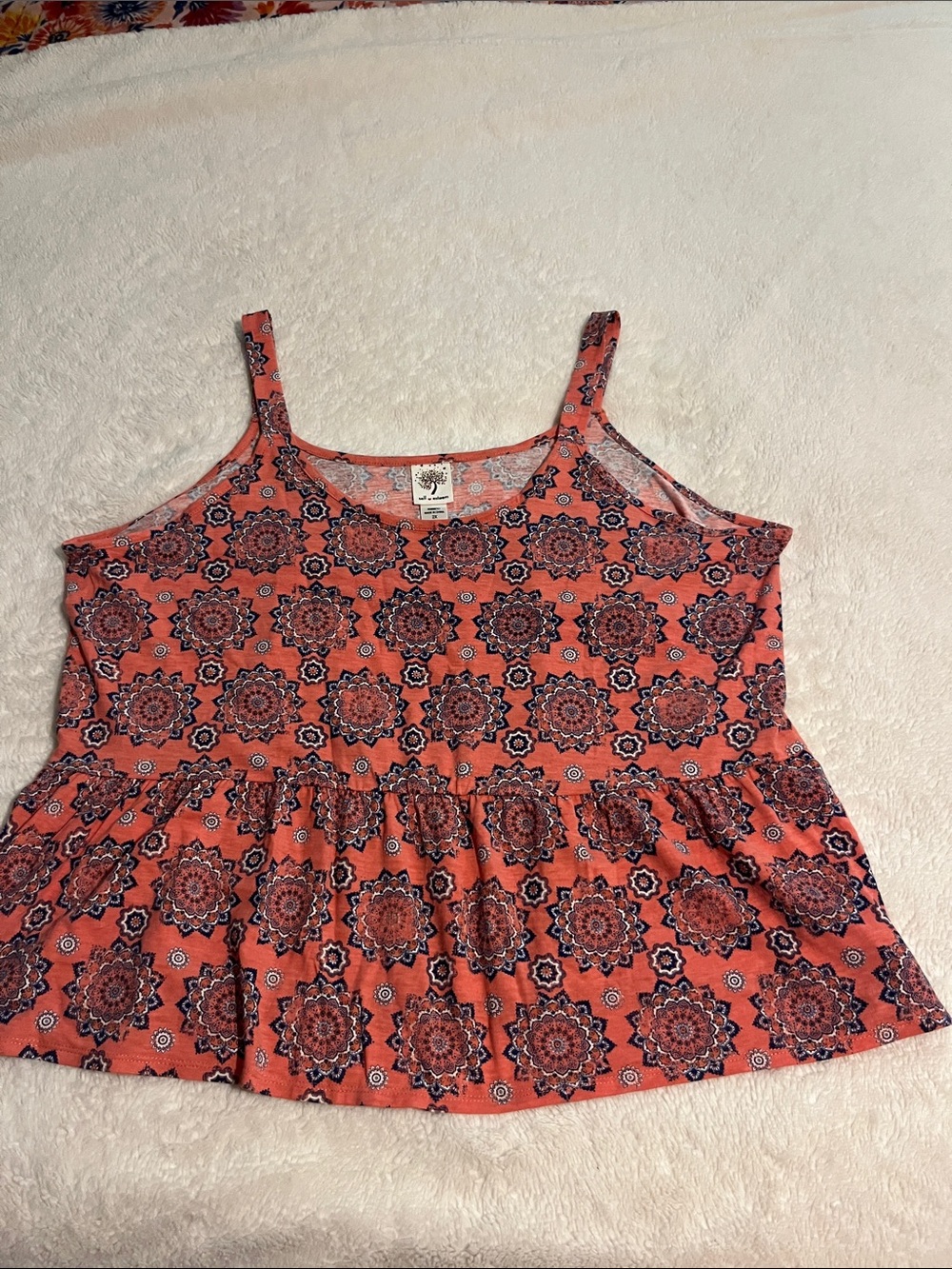 Self Esteem Coral Medallion Peplum Tank Top 💐EUC💐